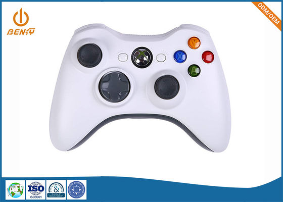 Parti di plastica su ordinazione dell'iniezione di S136 SKD61 per il regolatore senza fili del gioco